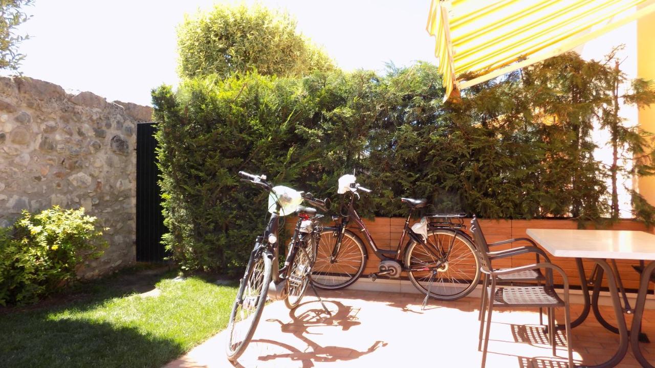 Millyholidays - Apartment Lilla - Center - Nearby Beach - Private Garden - Spa Pool Bardolino Exterior photo